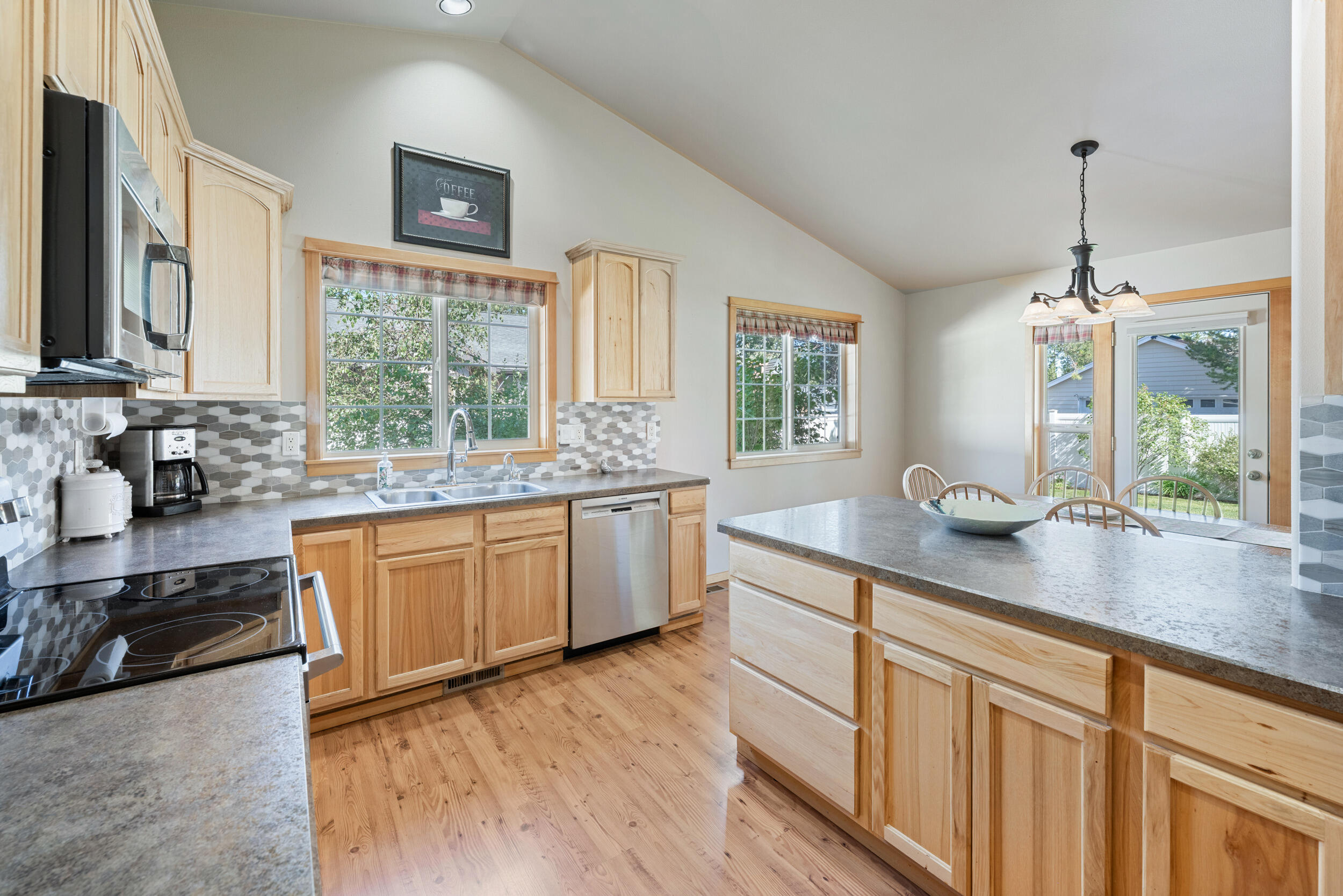 R&W Estates - Residential