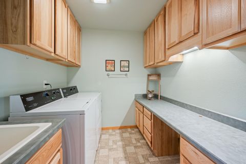 Tiny photo for 16676 McClintock Place, La Pine, OR 97739 (MLS # 220206524)