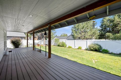 Tiny photo for 16676 McClintock Place, La Pine, OR 97739 (MLS # 220206524)