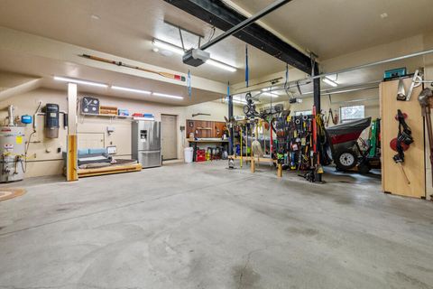 Tiny photo for 11209 Merganser Road, Klamath Falls, OR 97601 (MLS # 220213429)