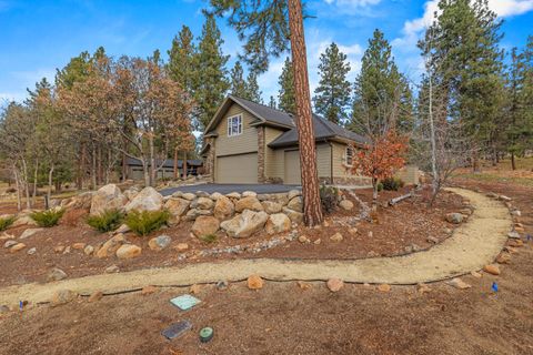 Tiny photo for 11209 Merganser Road, Klamath Falls, OR 97601 (MLS # 220213429)