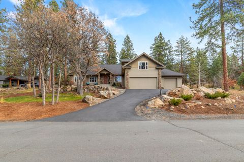 Tiny photo for 11209 Merganser Road, Klamath Falls, OR 97601 (MLS # 220213429)