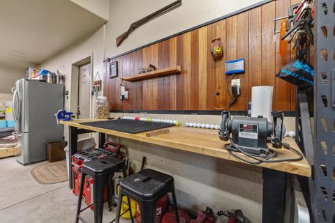 Tiny photo for 11209 Merganser Road, Klamath Falls, OR 97601 (MLS # 220213429)