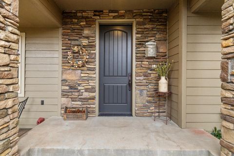 Tiny photo for 11209 Merganser Road, Klamath Falls, OR 97601 (MLS # 220213429)