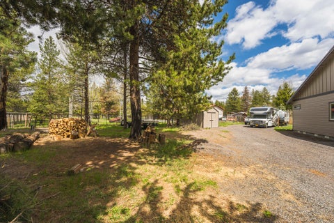 Tiny photo for 52790 Meadow Lane, La Pine, OR 97739 (MLS # 220222351)