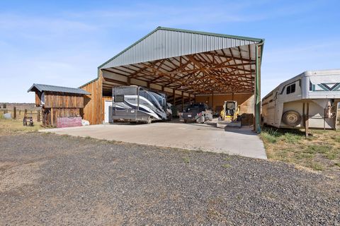 Tiny photo for 15333 NW oneil Highway, Redmond, OR 97756 (MLS # 220209417)