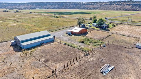 Tiny photo for 15333 NW oneil Highway, Redmond, OR 97756 (MLS # 220209417)