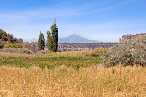 Tiny photo for 15333 NW oneil Highway, Redmond, OR 97756 (MLS # 220209417)