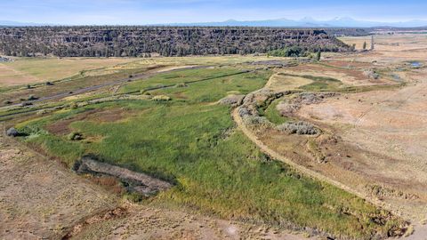 Tiny photo for 15333 NW oneil Highway, Redmond, OR 97756 (MLS # 220209417)