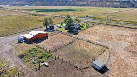 Tiny photo for 15333 NW oneil Highway, Redmond, OR 97756 (MLS # 220209417)