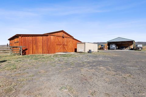 Tiny photo for 15333 NW oneil Highway, Redmond, OR 97756 (MLS # 220209417)