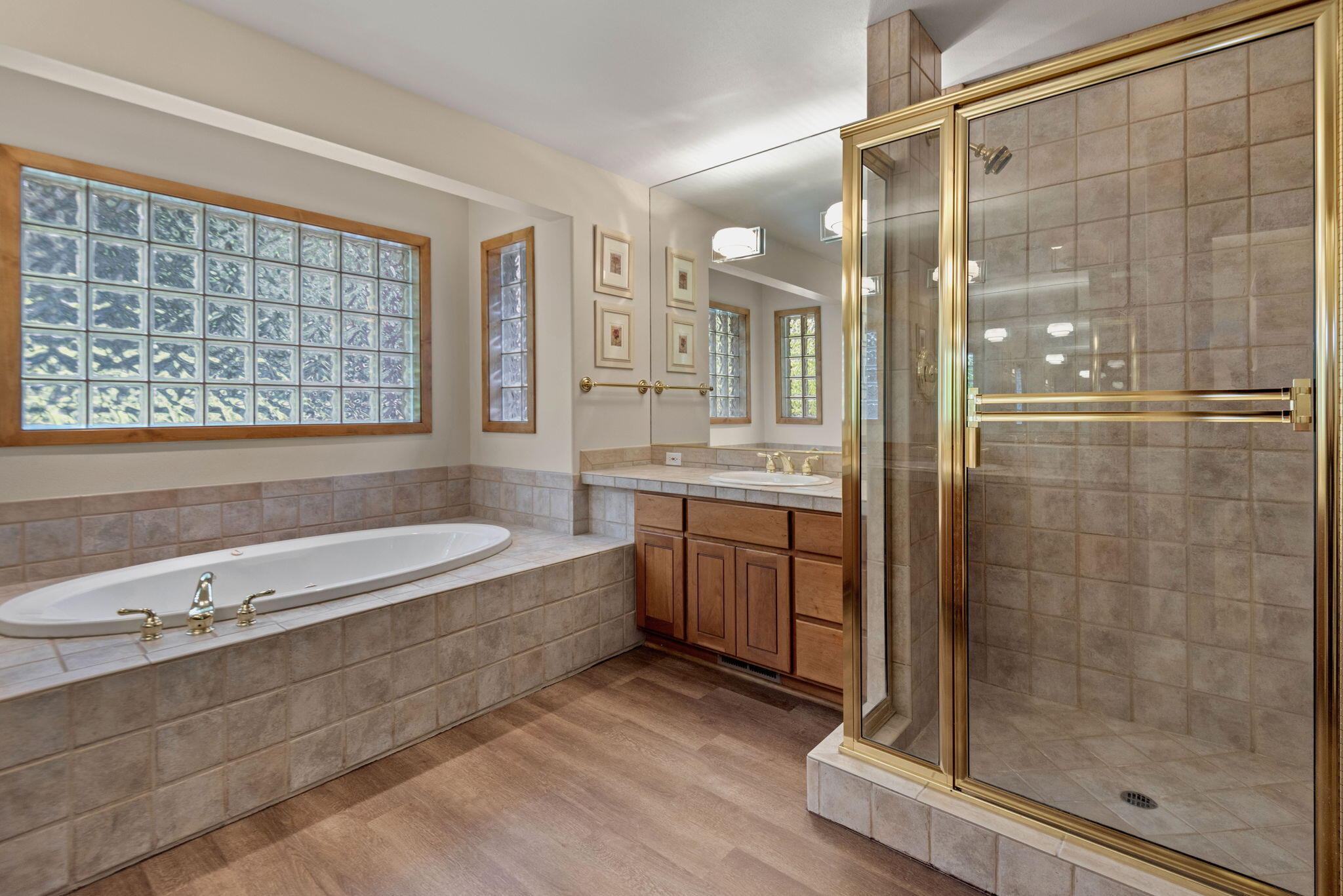 Broken Top - Residential