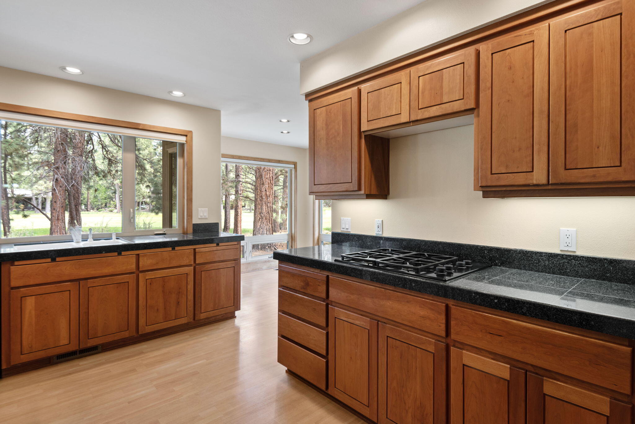 Broken Top - Residential