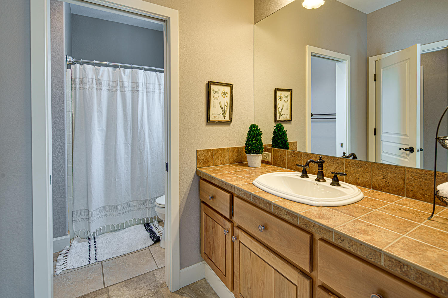 Eagle Crest - Residential