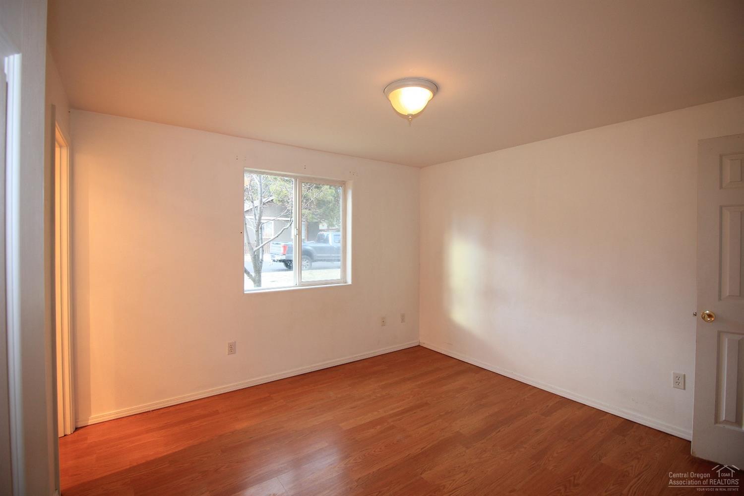 Deschutes River Cros - Residential