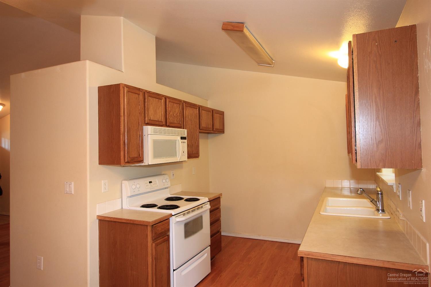 Deschutes River Cros - Residential