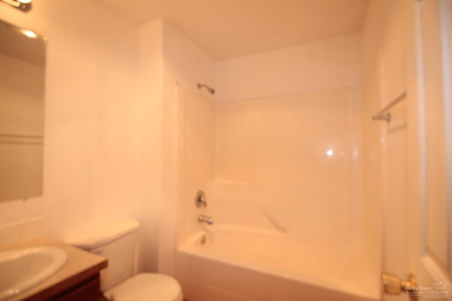 Deschutes River Cros - Residential