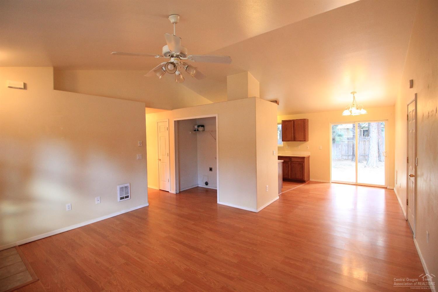 Deschutes River Cros - Residential