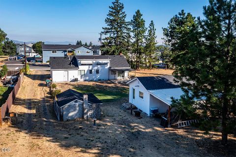 Tiny photo for 225 Cheryl Lane, Phoenix, OR 97535 (MLS # 220225406)