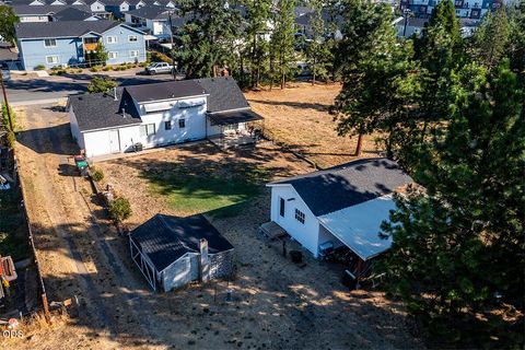 Tiny photo for 225 Cheryl Lane, Phoenix, OR 97535 (MLS # 220225406)