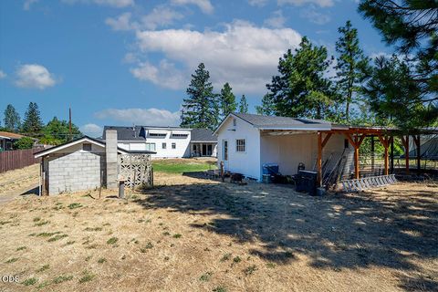 Tiny photo for 225 Cheryl Lane, Phoenix, OR 97535 (MLS # 220225406)