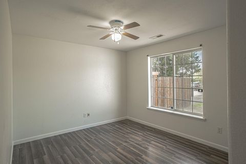 Tiny photo for 8022 Brie Terrace, White City, OR 97503 (MLS # 220219355)