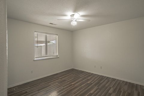 Tiny photo for 8022 Brie Terrace, White City, OR 97503 (MLS # 220219355)