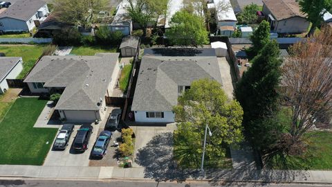 Tiny photo for 8022 Brie Terrace, White City, OR 97503 (MLS # 220219355)