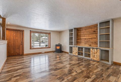 Tiny photo for 52531 Lost Ponderosa Road, La Pine, OR 97739 (MLS # 220215575)