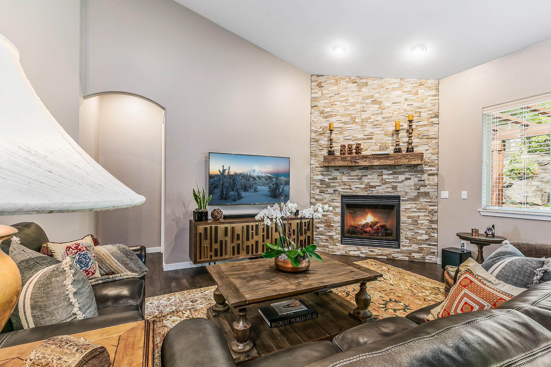 Broken Top - Residential