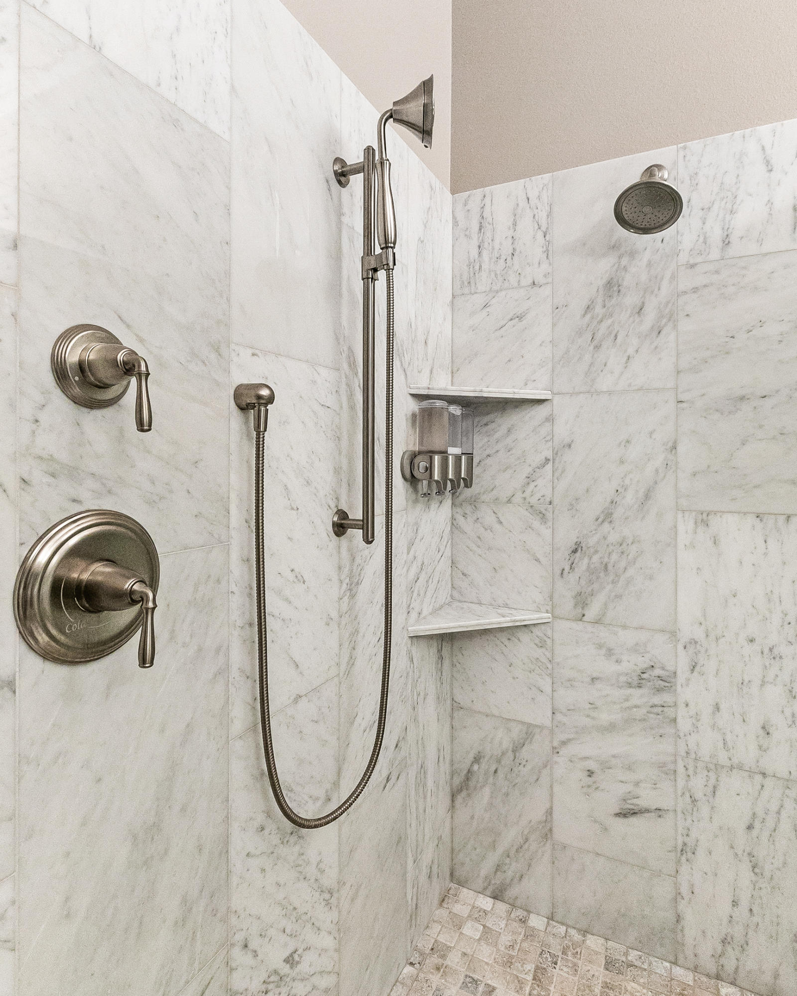 Broken Top - Residential