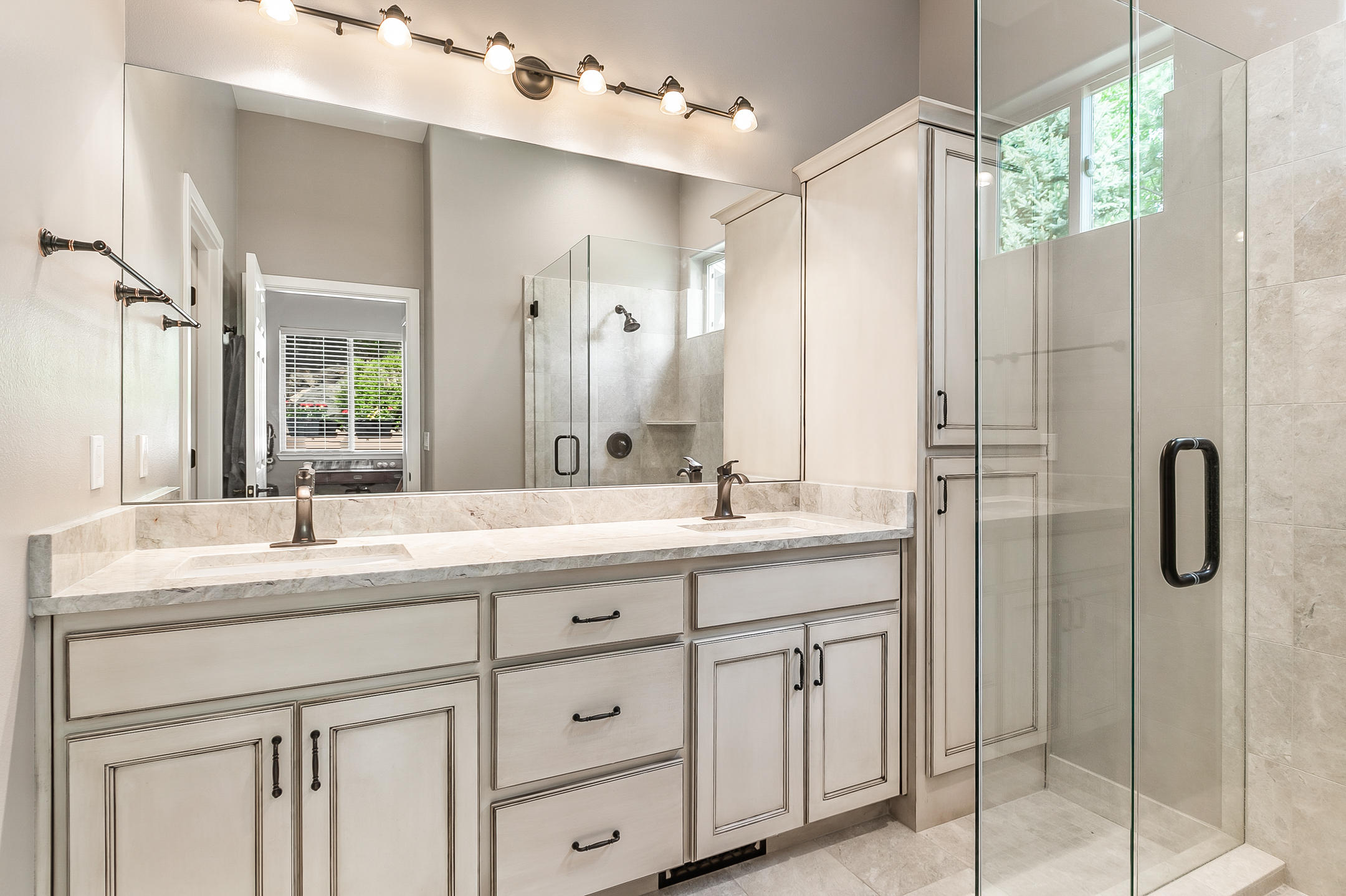 Broken Top - Residential