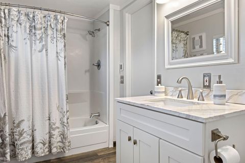 Tiny photo for 2441 SW Minson Road, Powell Butte, OR 97753 (MLS # 220215383)