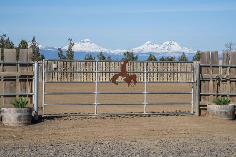 Tiny photo for 2441 SW Minson Road, Powell Butte, OR 97753 (MLS # 220215383)