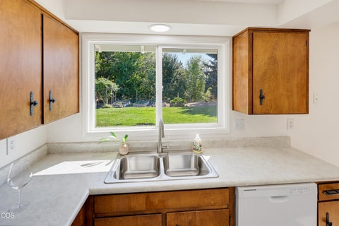 Tiny photo for 1832 Nancy Avenue, Central Point, OR 97502 (MLS # 220227460)
