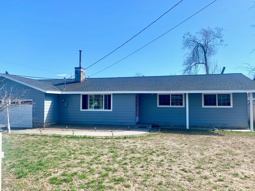 Fantastic 4 bedroom house with 2 full bathrooms, close to shopping and restaurants. This house has been recently updated with laminate floors, vinyl windows, new natural gas furnace, new dishwasher, ample parking for many cars and RV. Second garage with workshop and lots of storage.