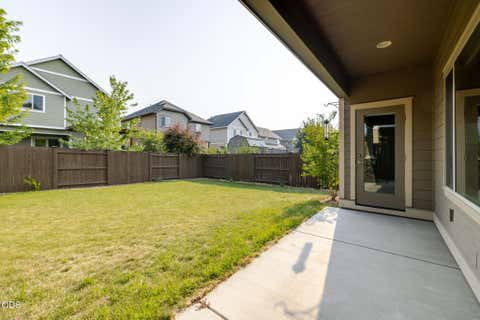 Tiny photo for 3129 NE Flagstone AVE, Bend, OR 97701 (MLS # 220226688)