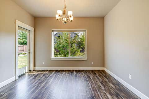 Tiny photo for 3129 NE Flagstone AVE, Bend, OR 97701 (MLS # 220226688)
