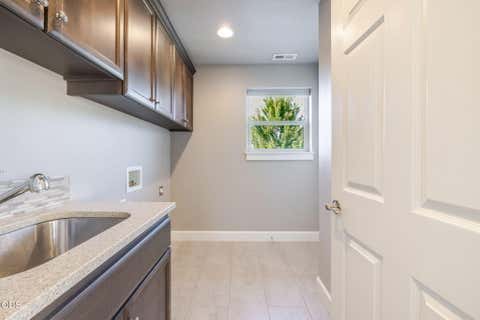 Tiny photo for 3129 NE Flagstone AVE, Bend, OR 97701 (MLS # 220226688)