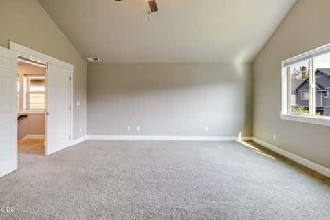 Tiny photo for 3129 NE Flagstone AVE, Bend, OR 97701 (MLS # 220226688)