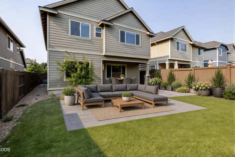 Tiny photo for 3129 NE Flagstone AVE, Bend, OR 97701 (MLS # 220226688)