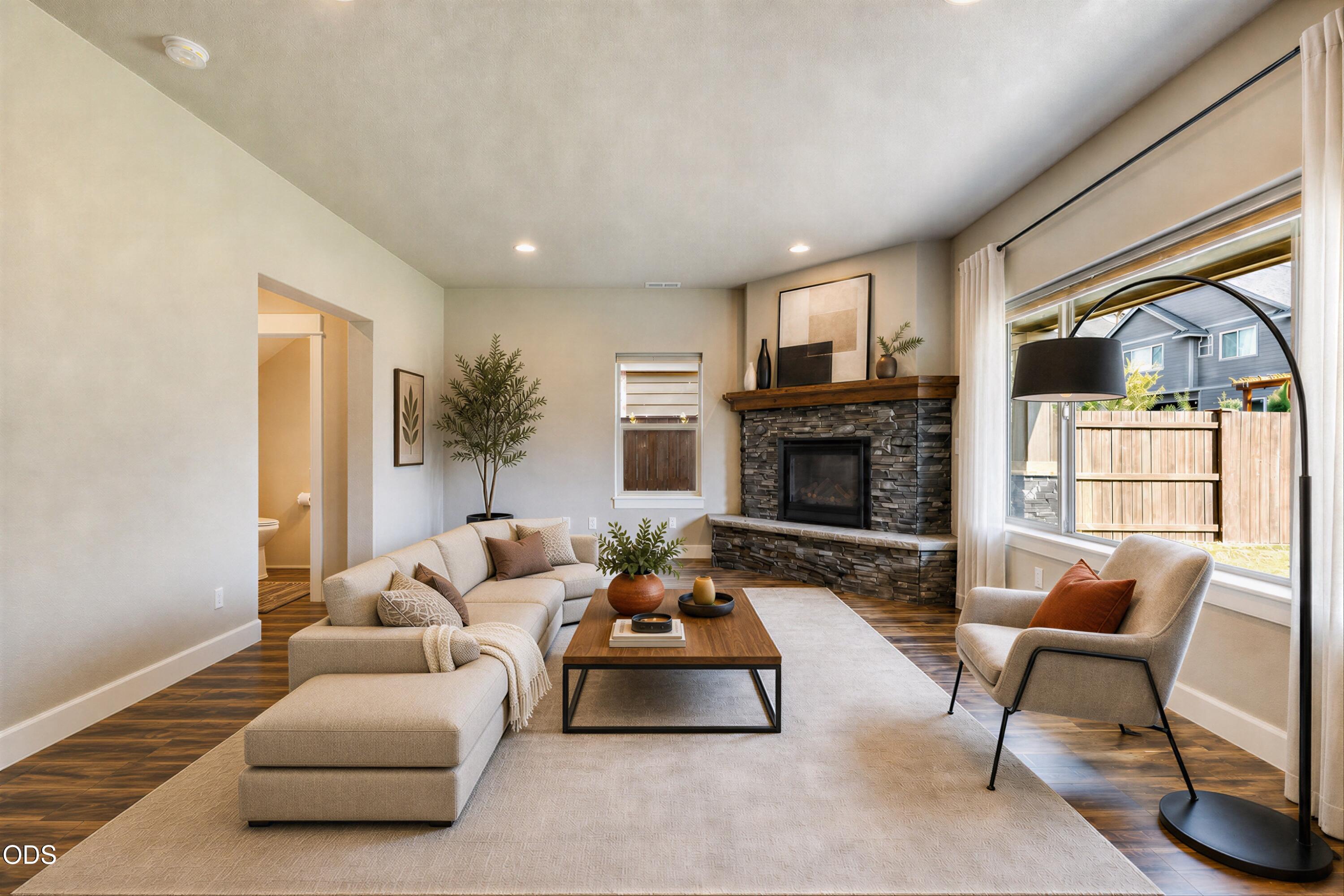 3129 NE Flagstone