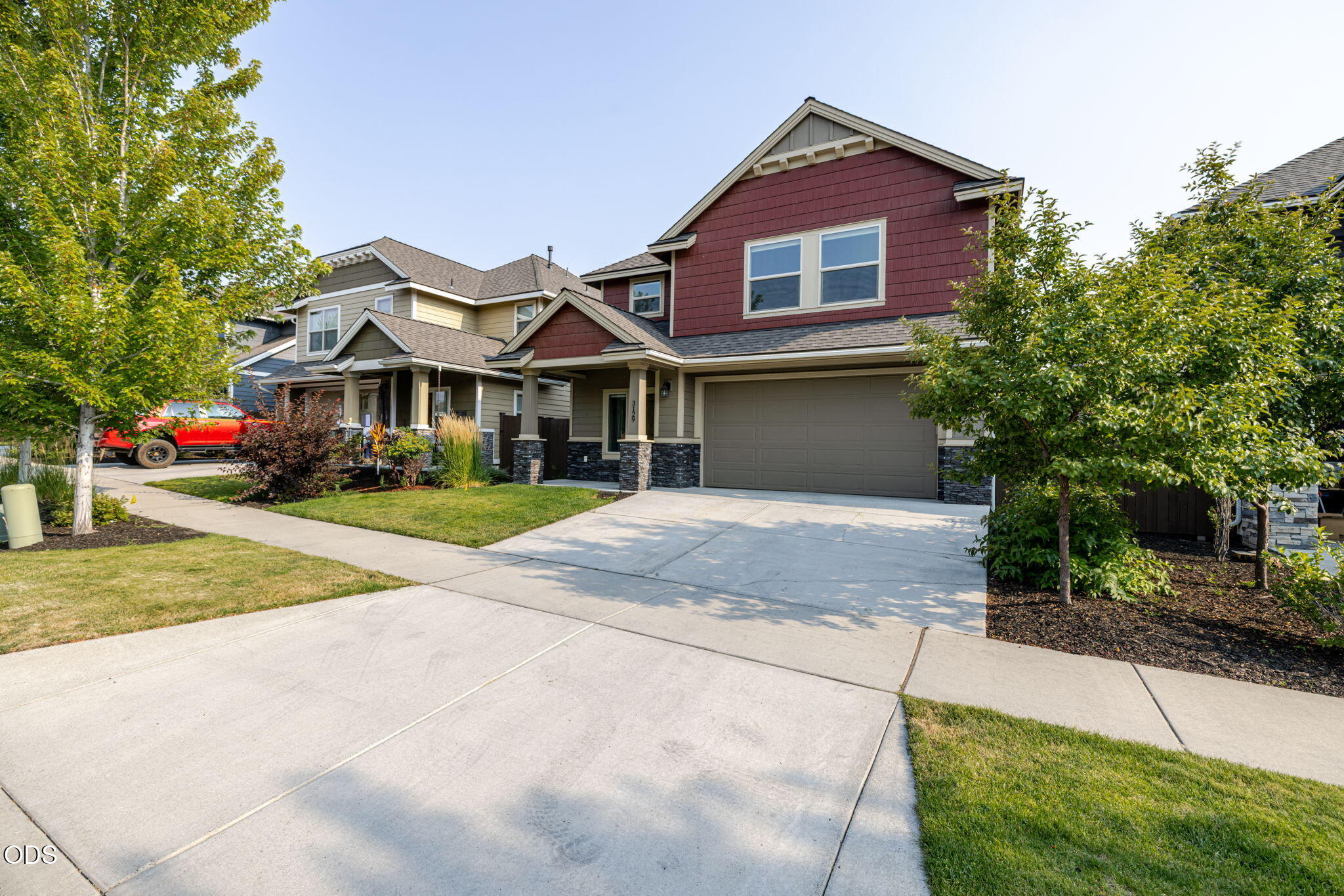 3129 NE Flagstone