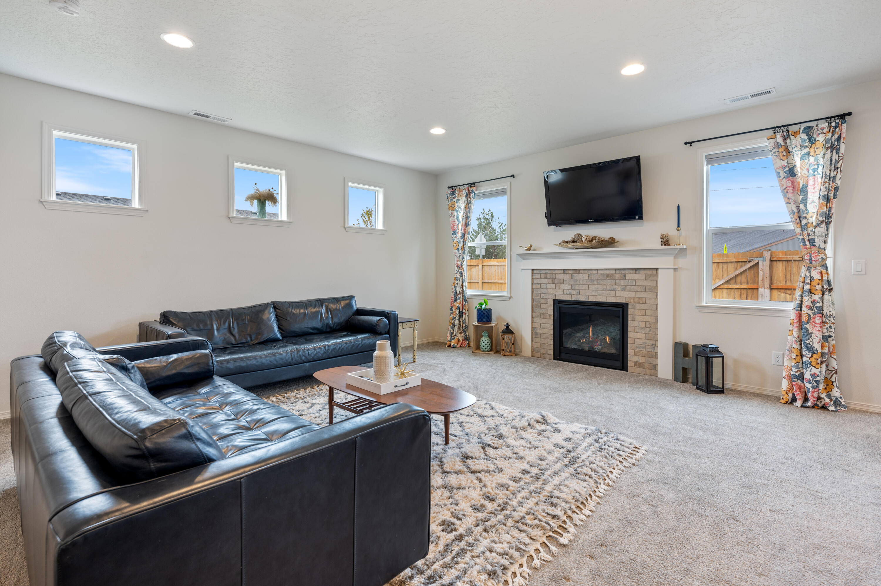 968 NW Teak Court