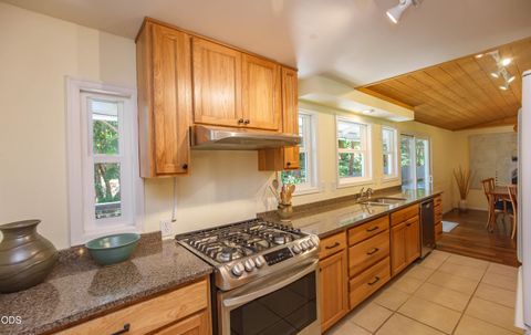 Tiny photo for 886 Palmer Road, Ashland, OR 97520 (MLS # 220224643)