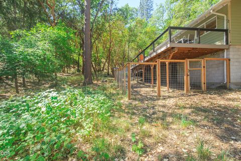Tiny photo for 886 Palmer Road, Ashland, OR 97520 (MLS # 220224643)