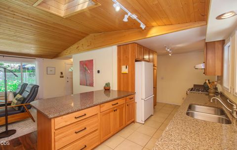 Tiny photo for 886 Palmer Road, Ashland, OR 97520 (MLS # 220224643)