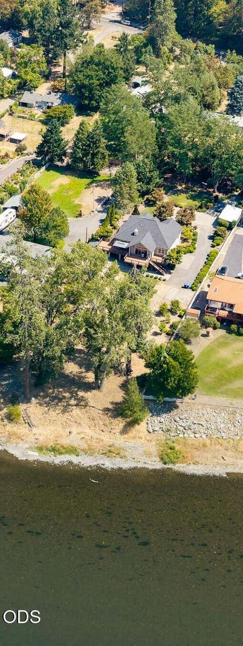 Tiny photo for 8158 Rogue River Highway, Grants Pass, OR 97527 (MLS # 220226657)