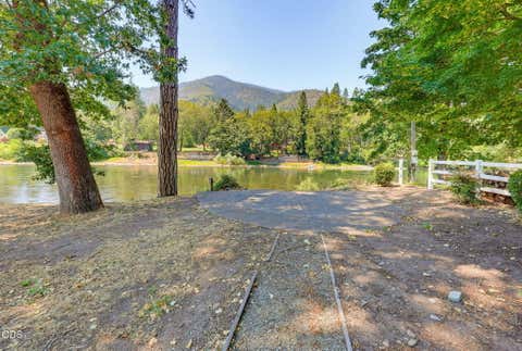 Tiny photo for 8158 Rogue River Highway, Grants Pass, OR 97527 (MLS # 220226657)