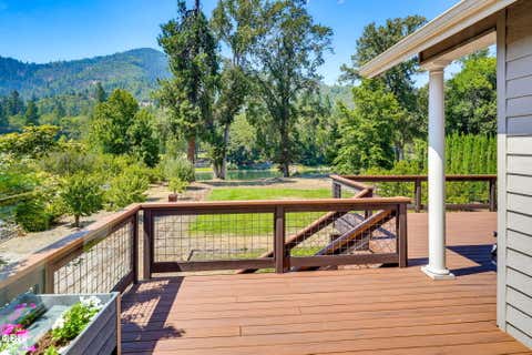 Tiny photo for 8158 Rogue River Highway, Grants Pass, OR 97527 (MLS # 220226657)